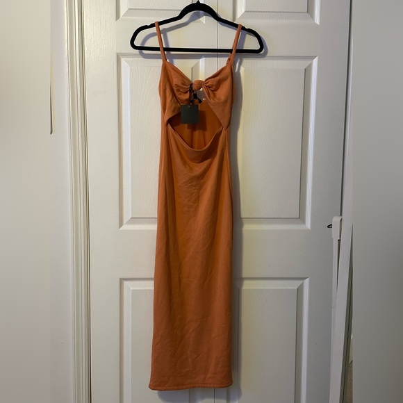 NWT JLUXLABEL Orange Midnight Memories Knot Cut Out Fitted Midi Dress Size M - Picture 8 of 8